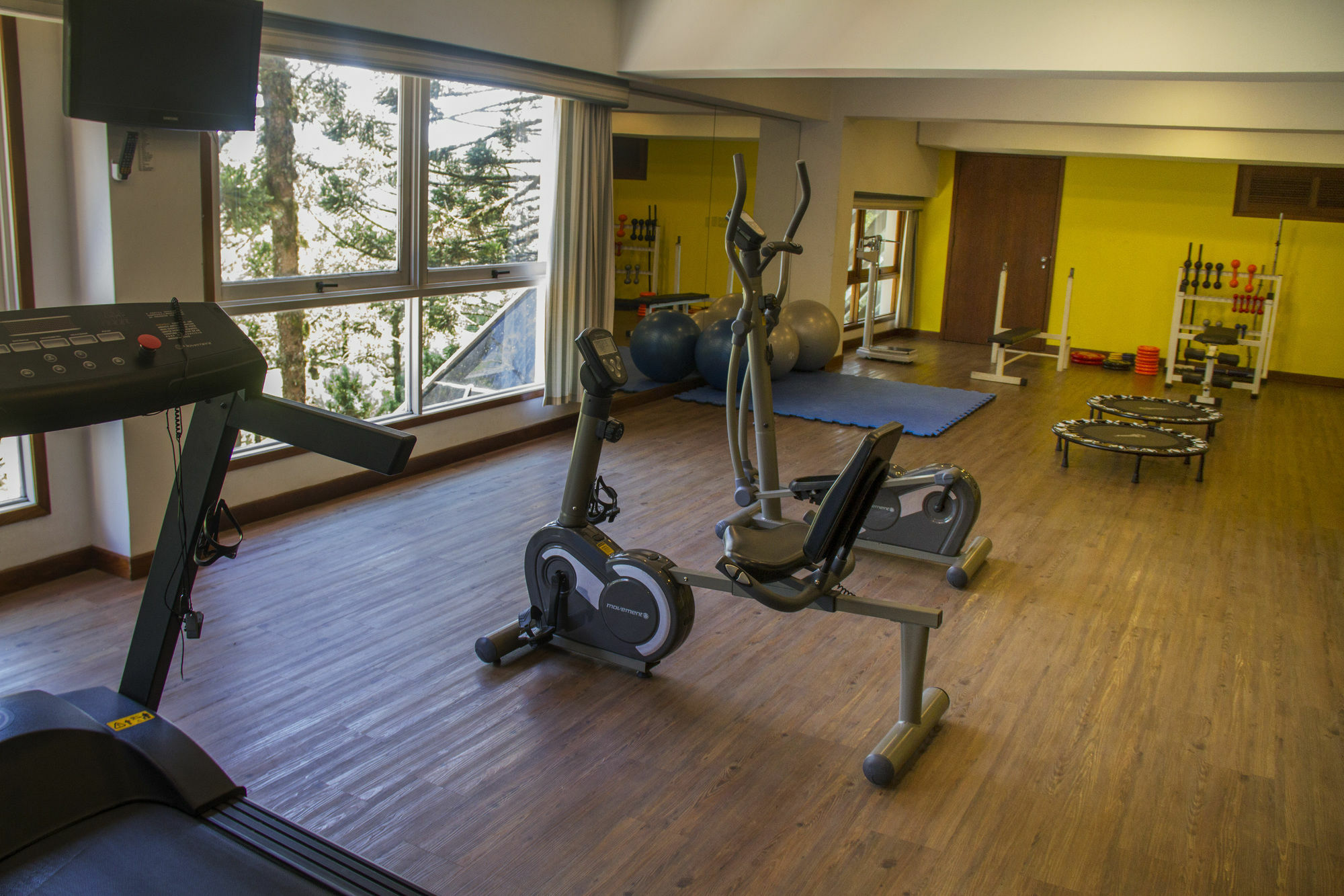 Tri Hotel Canela Buitenkant foto